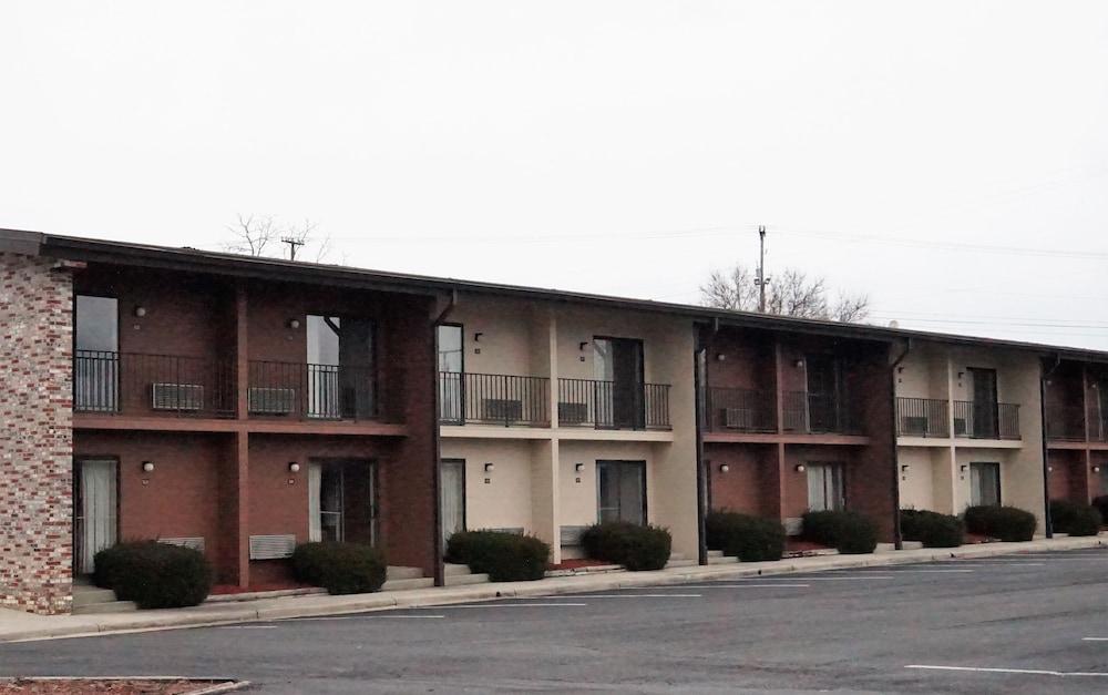 Travelodge By Wyndham Wytheville Buitenkant foto